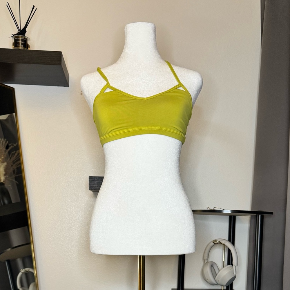 Lululemon sports bra. No pads